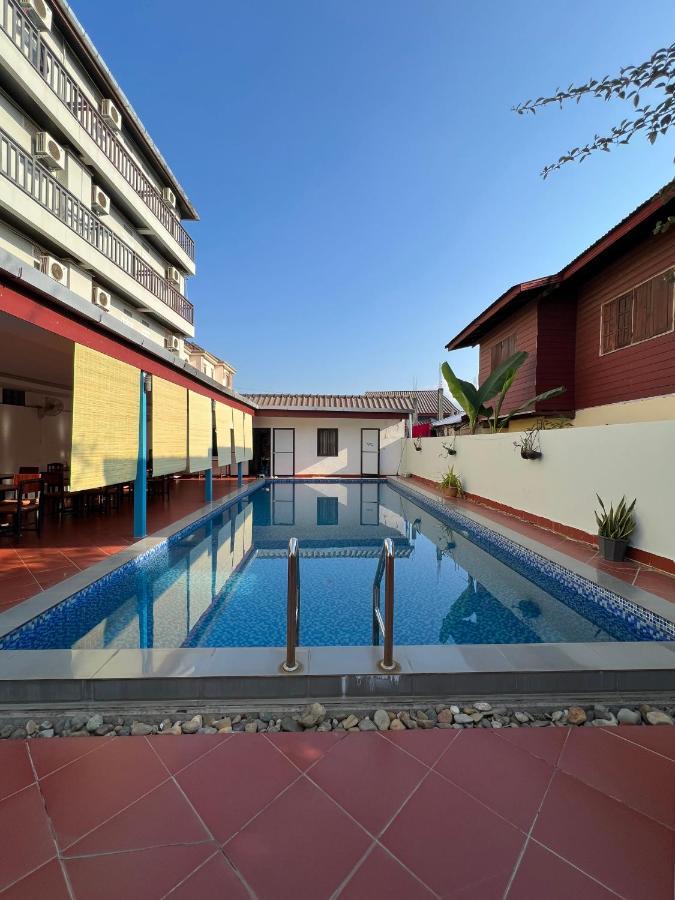 Jasmine Vangvieng Hotel Vang Vieng Zewnętrze zdjęcie