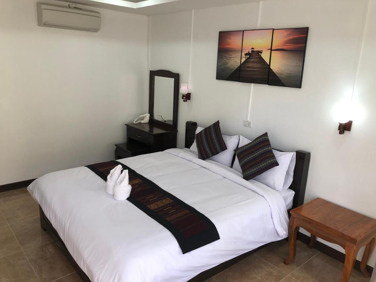 Jasmine Vangvieng Hotel Vang Vieng Zewnętrze zdjęcie